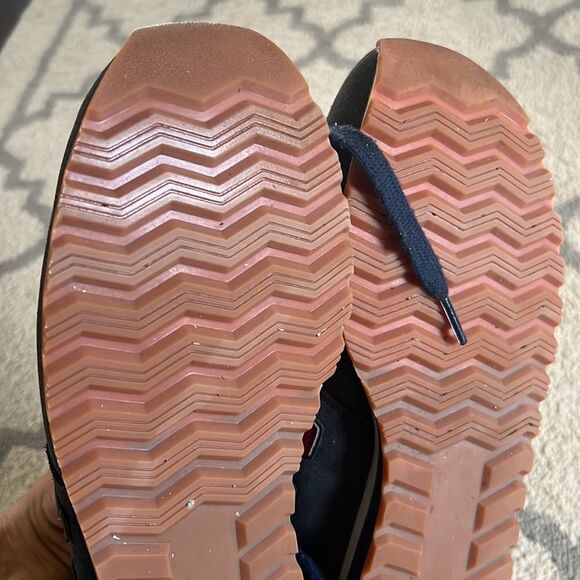 new balance 520 u520ej size 10 in GUC navy red grey suede walking sneaker - Picture 6 of 8